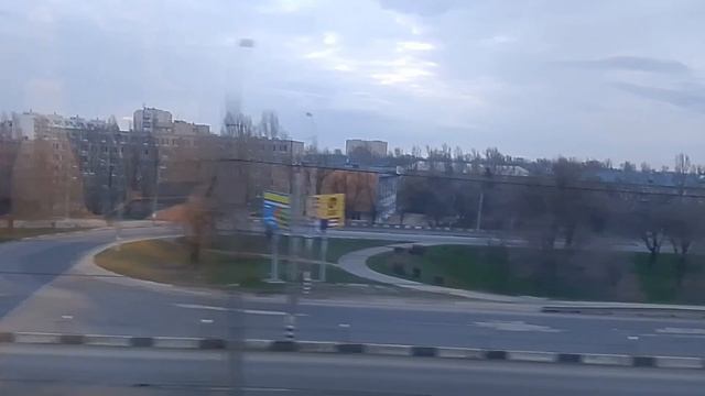 Поездка в Саратов.Часть 1Обзор города из окна электричкиПростая жизнь в провинцииРоссия 