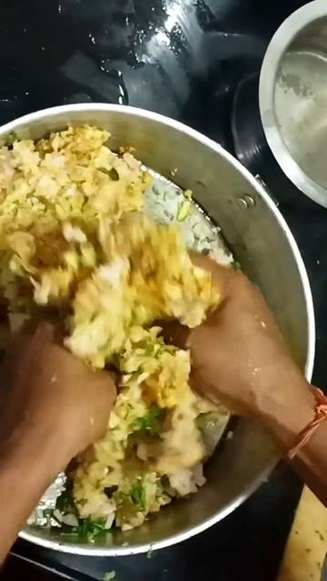 Рупак Готовит Непальские Пельмени МоМо !