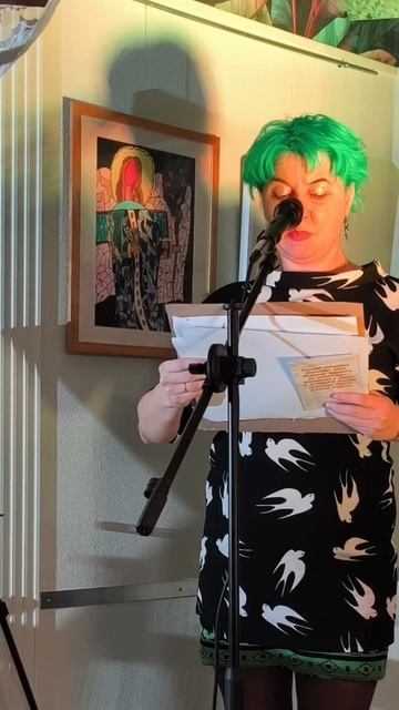 В стихе главное рифма а смысл есть во всём