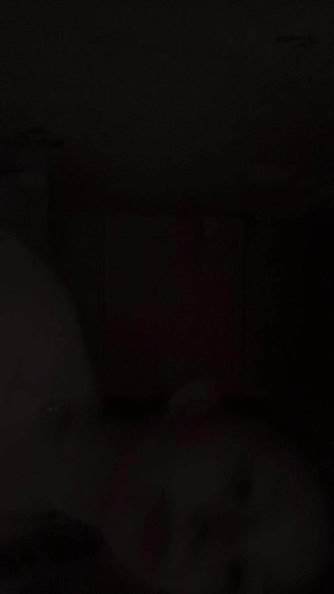 подошёл с букетом алых роз.
-протянул букет.вы сегодня столь прекрасны как звёздное небо а ещё...в