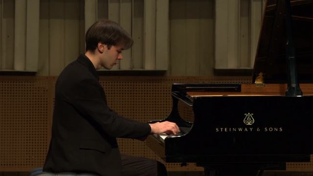 Давидок А. исполняет Прелюдию и фугу Gis-moll Танеева