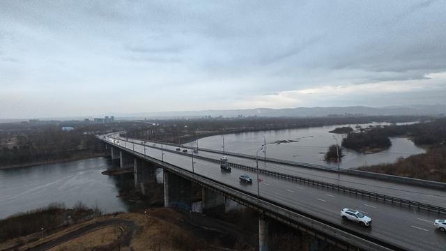 Красноярск мост Октябрьский 25.04.2026г.