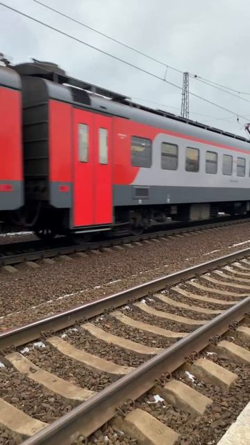 ЭП2Д прибывает на ст.Иня восточная