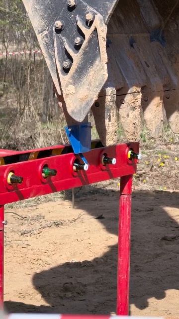 Традиционно в соревнованиях машинистов экскаватора на конкурсе -Лучший по профессии