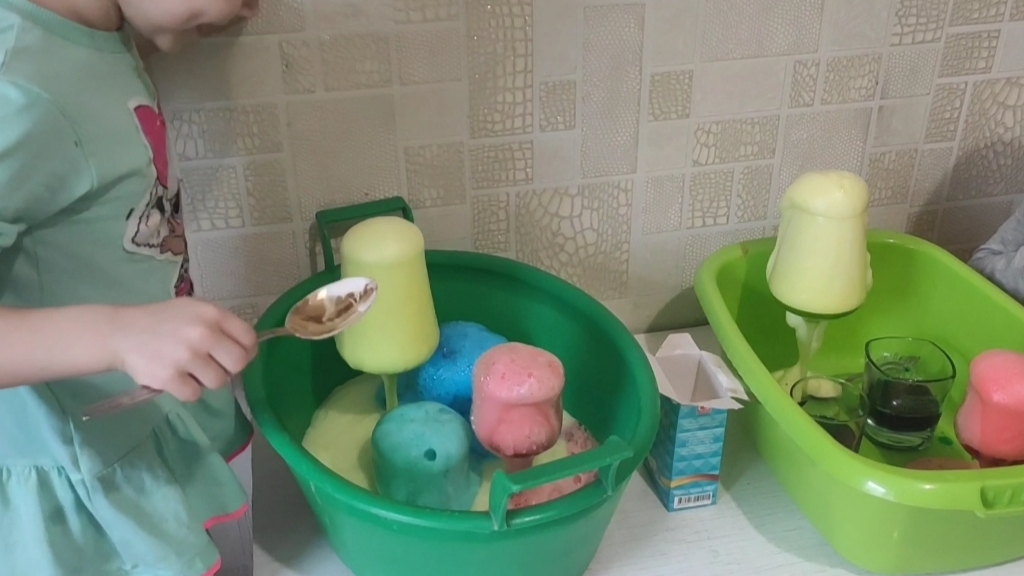 Чем занять детей? Опыты с детьми. Дети познают мир