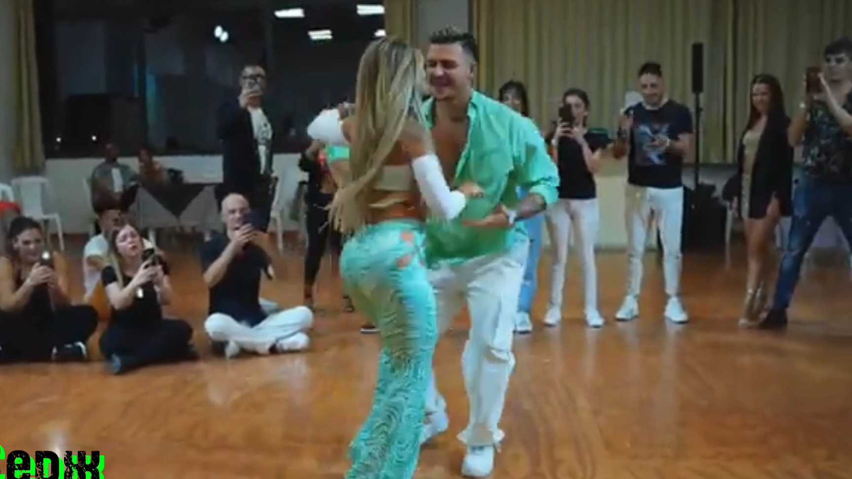 ТАТЬЯНА КОЗЛОВСКАЯ - ПУСКАЙ ТЕБЯ ПОЛЮБИТ ВЕДЬМА ЗЛАЯ