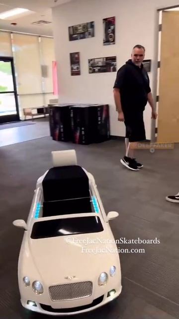 ЭЛЕКТРОСКЕЙТЫ В СТИЛЕ АВТО НОВАЯ ТЕМА ЛЕТА 2026