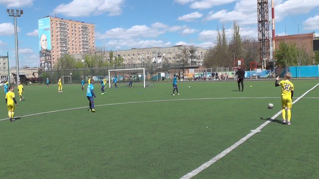 25.04. Летнее первенство ФК 8-СШ Юность-2 - ФК Ростов-Желтые 0:7 2017 г.р. Аксай