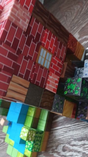 я делаю абзор на дом из лего майнкрафт!