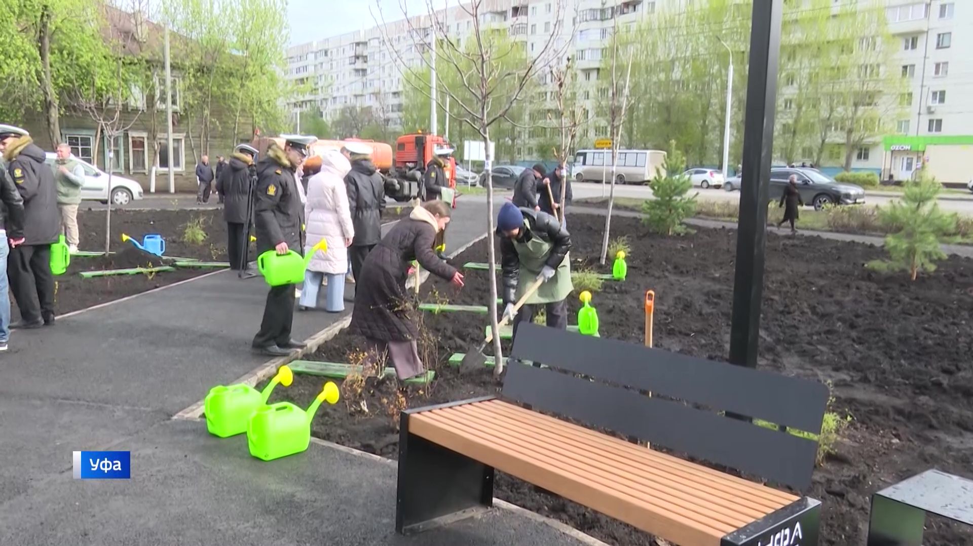 В Уфе прошла акция Зеленая Башкирия: какие скверы попали под обновление - в сюжете Вестей