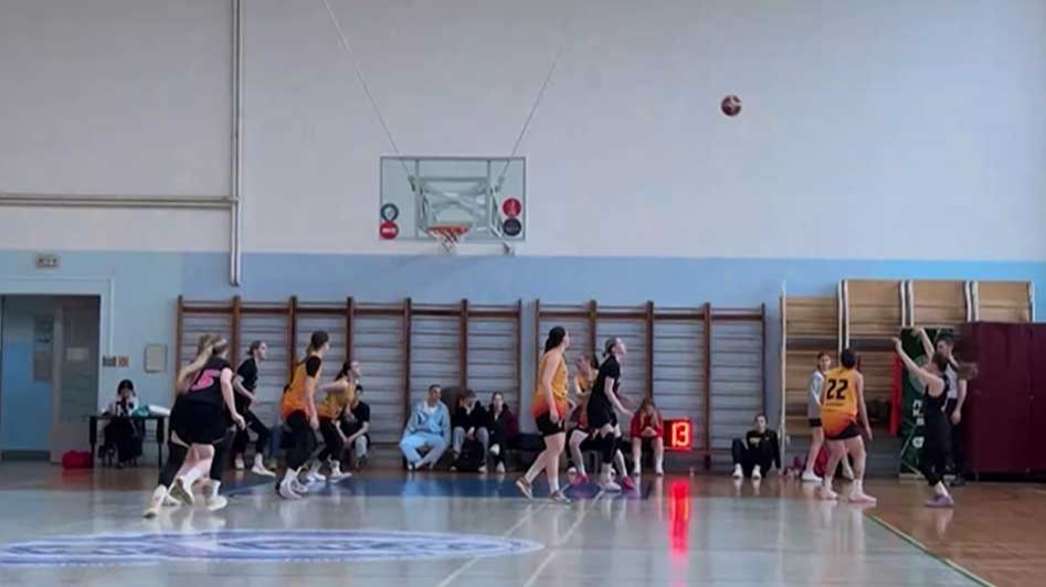 Сочинские баскетболистки взяли серебро на краевом турнире