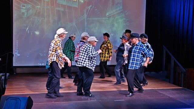 Дворовые разборки. в стиле Шим-Шам в Шкиперском молле