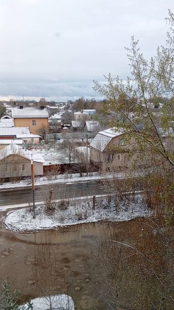 25 апреля.Выпал снег