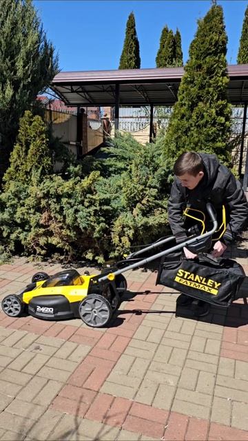 Обзор аккумуляторной газонокосилки STANLEY FATMAX SFMCMWS251M: мощь и удобство в одном флаконе!  