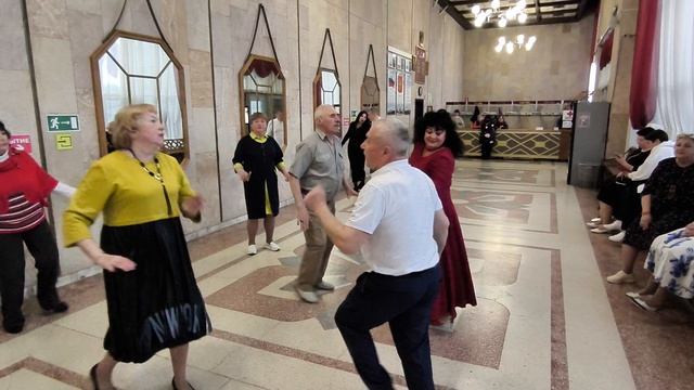 Каблучками тук тук тук..... 24.04.26.