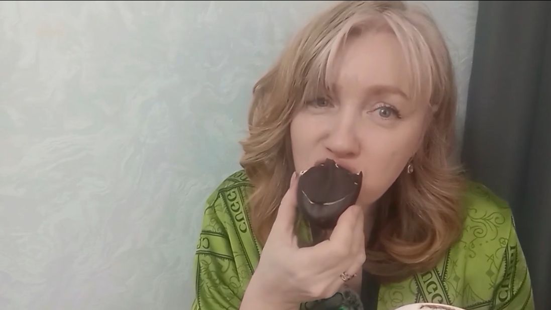 Пробую корпусное пироженоепрогулка в Леруа