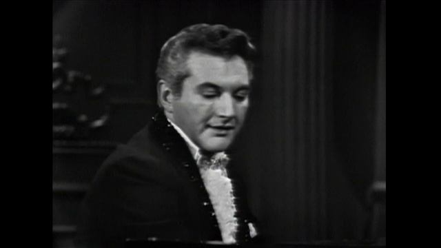 Liberace Plays Moon River