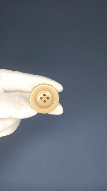 Пуговицы Camel р-р  48 Артикул 06424