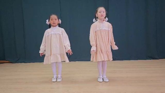 Песня Оҕуруонан оһуордуубутН.Макаровой.mp4