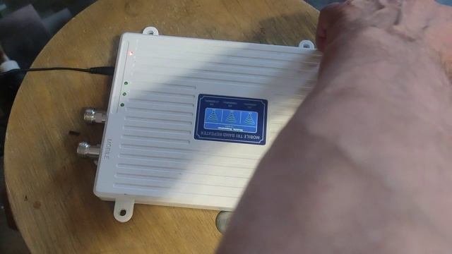 Проверка работоспособности усилителя сотовой связи.