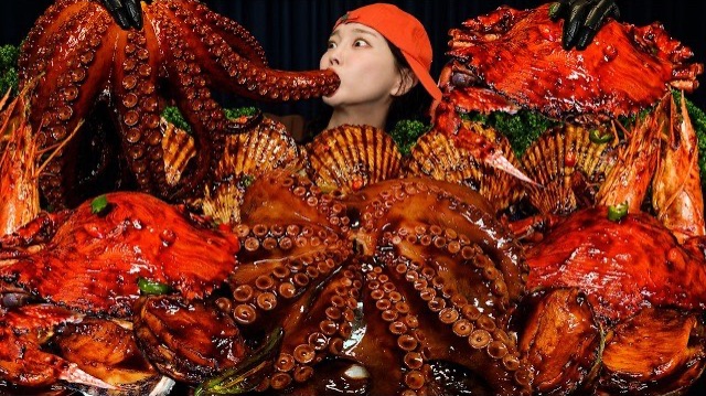 АСМР ЕДА КОРЕЯ  МУКБАНГ  ОСЬМИНОГ  КРАБ  МОРЕПРОДУКТЫ