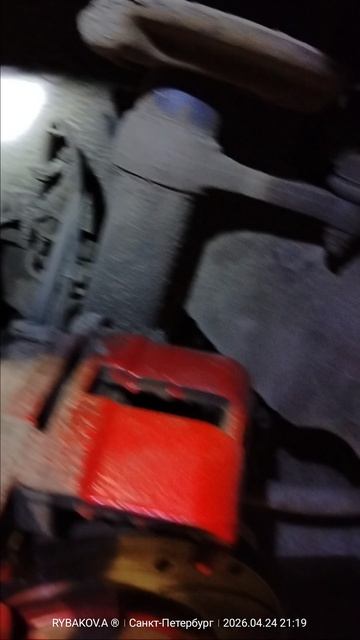 лада гранта  замена передних колодок. пробег. 350800.
часть 2