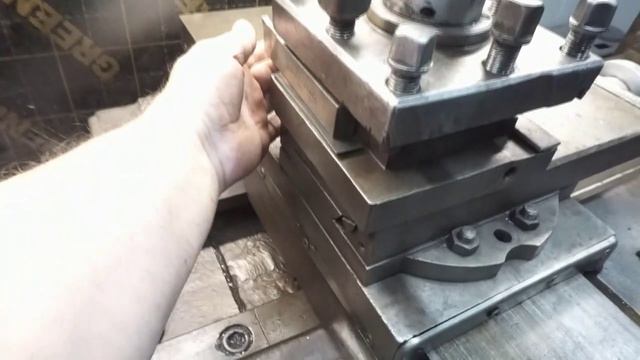 19- Установка резцов для работы.