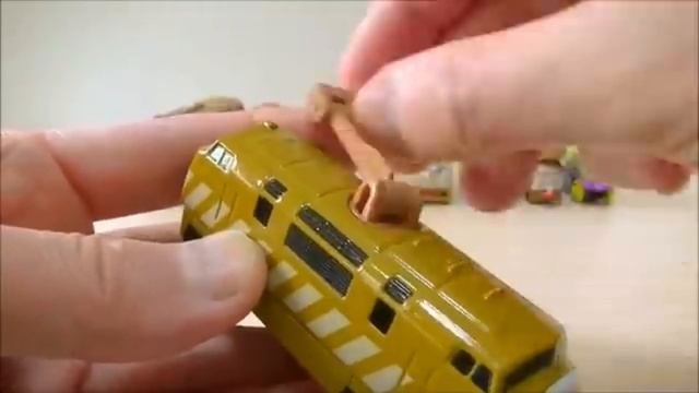 Паровозики Томас и его друзья. Играем с маленькими паровозиками и проверяем их. дети видеодлядетей