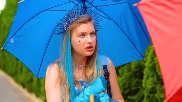 Девушка Огонь Девушка Вода Девушка Воздух и Девушка Земля! Четыре Стихии Идут на Выпускной