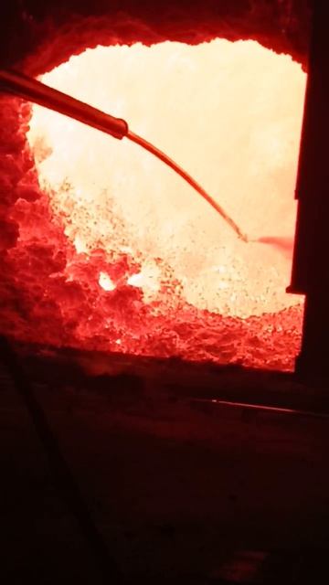 Техническое обслуживание и ремонт огнеупорной футеровки при плавильных работах