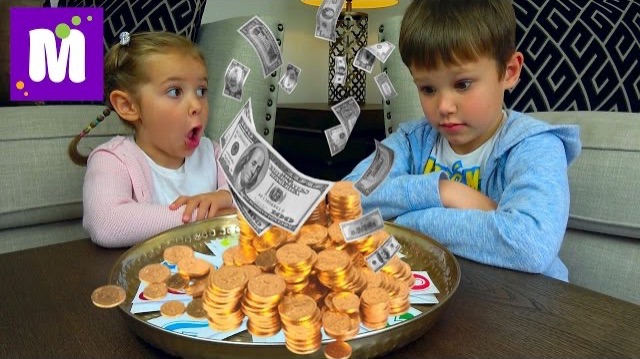 Челлендж ЛОТЕРЕЯ  Шопинг на все деньги  Зачем Максу микрофон?