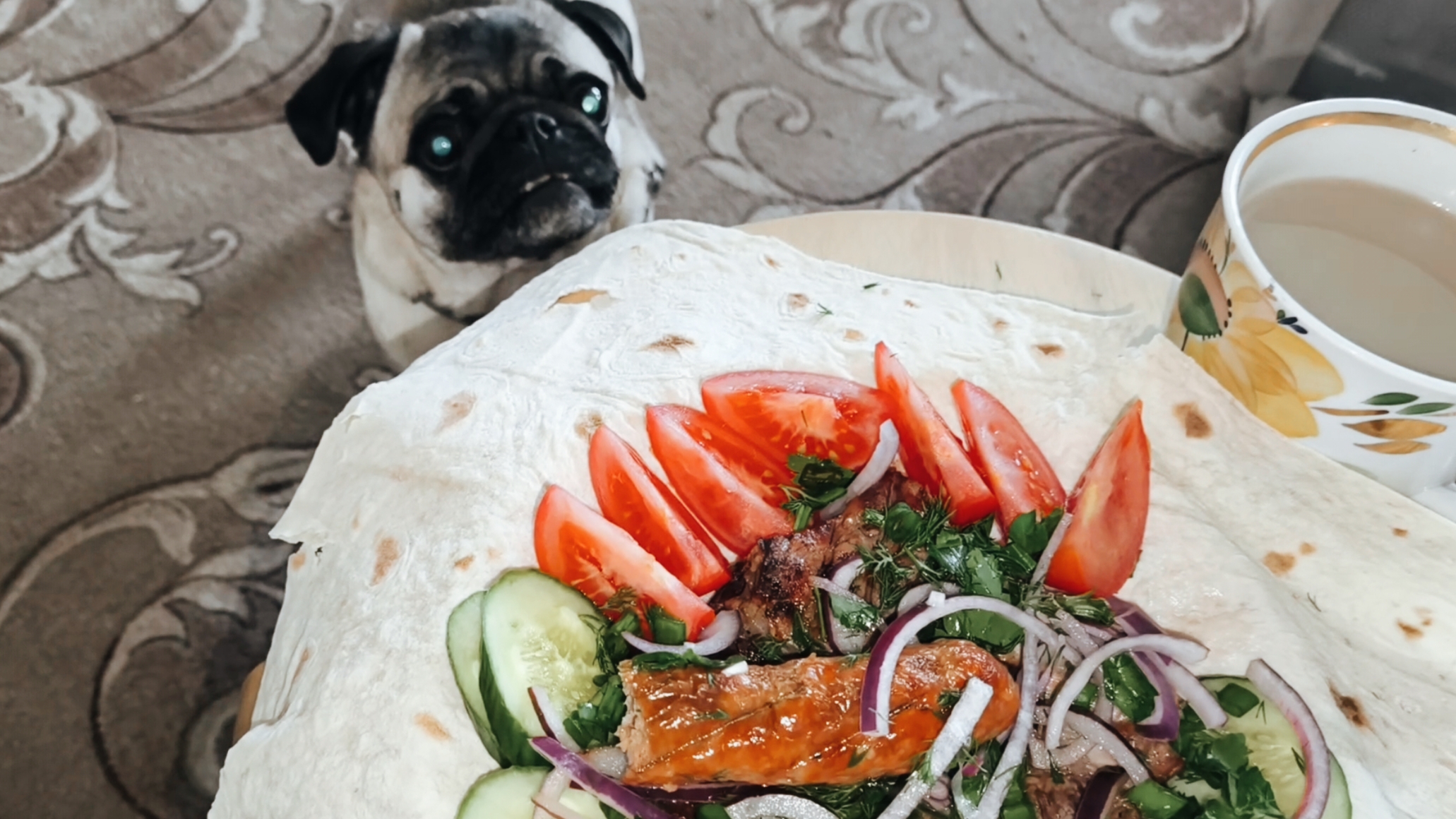 Первые дни дома после операции Едим шашлык