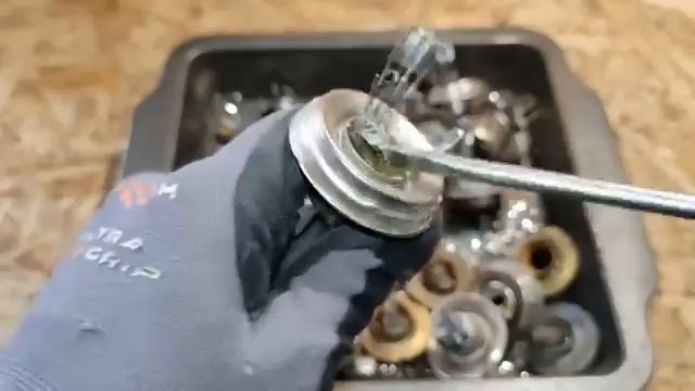 Пластилин БЕСПЛАТНАЯ ЛАТУНЬ ИЗ ЛАМПОЧЕК