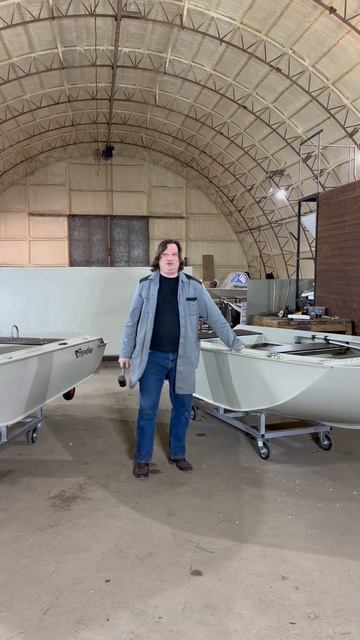 Как держит удар лодка Стрежень?