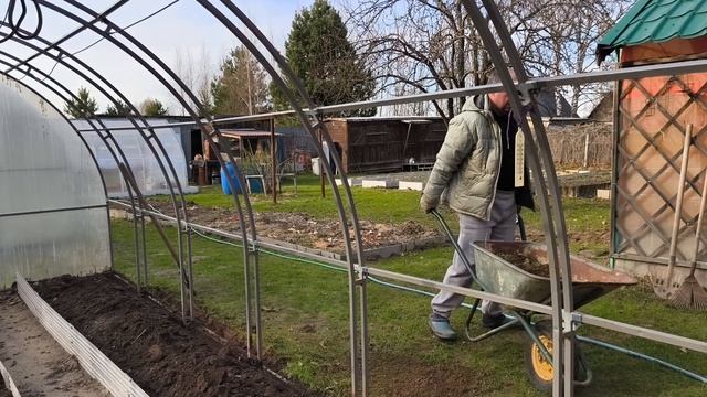 В субботу на даче.