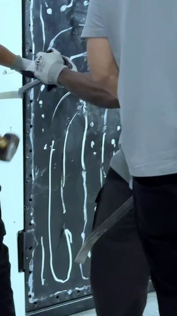 Установка замков мастером Михаилом