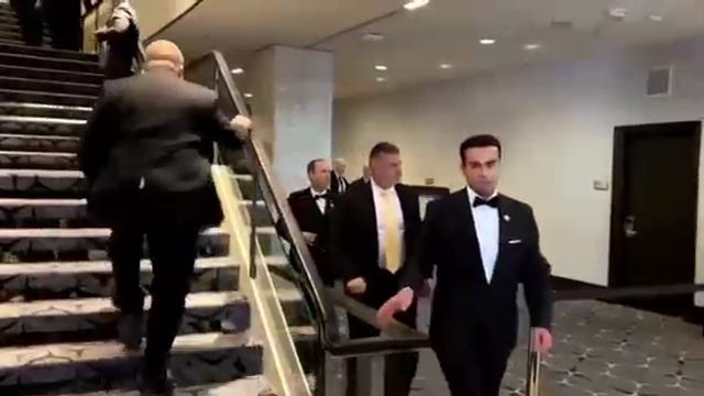 ⚡⚡⚡26.04.2026 Покушение на Трампа,видео с разных ракурсов и с калидоров как всё происходило.