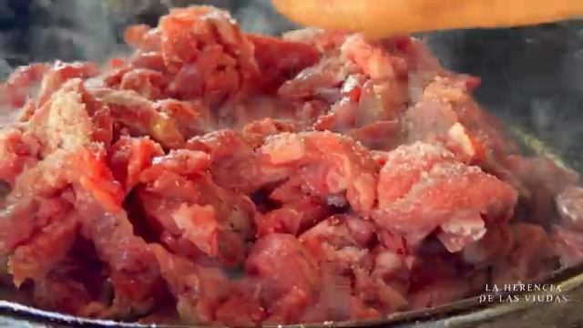 Стейк с ранчо и урожай чеснока