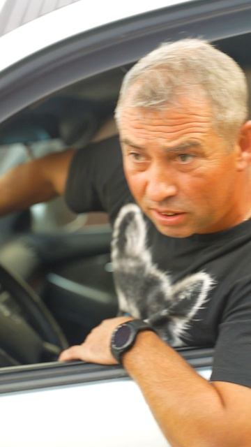 Батя везёт в больницуshorts