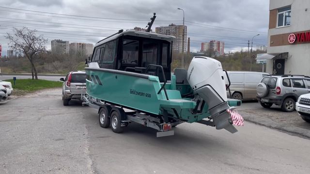Discovery 650 отправляется в новый город — смотрим, как красавец уезжает!