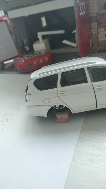 не опущена, а занижена!