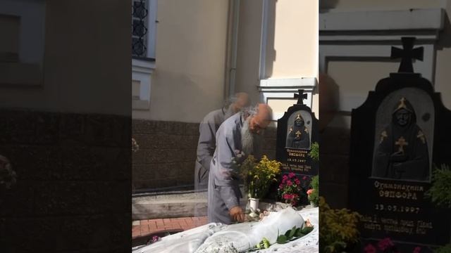 Отец Илиодор у могилки матушки Сепфоры