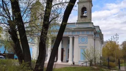 Артём и Алина в Марьиной Роще.
02.05.26