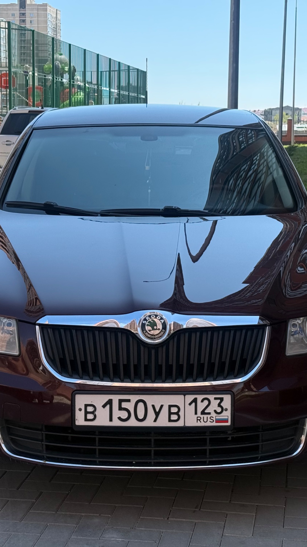 Skoda SuperB 2008 г 1.8