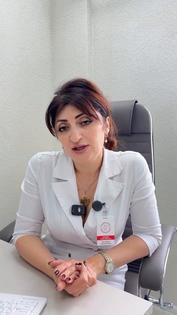 Головокружение, слабость, потемнение в глазах — многие сразу думают, что дело в давлении