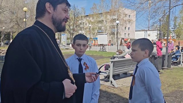 ОПРОС НА УЛИЦЕ: 