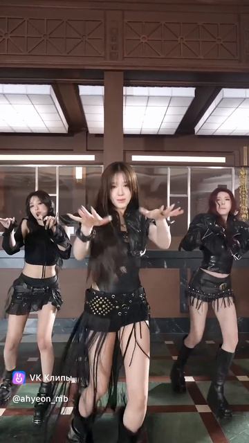 BABYMONSTER  CHOOM