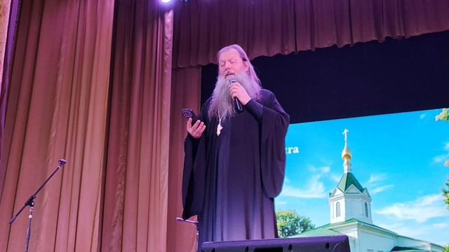 Протоиерей Артемий Владимиров. Стихотворение о первом дне войны.

#ФондАрхангелаМихаила #ДеньПобеды