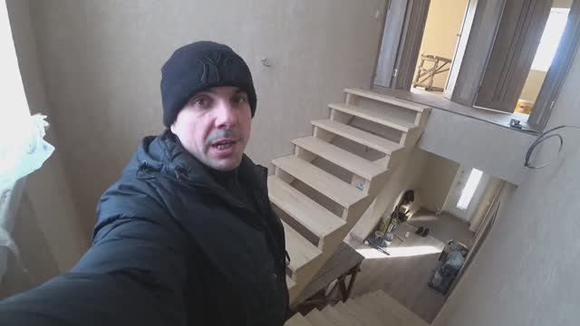 Деревянная лестница на заказ в Перми.