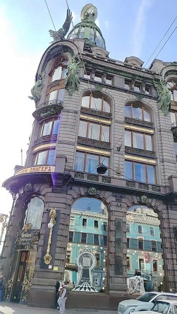 Мотоциклы, корюшка и канал Грибоедова